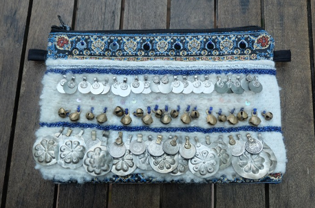 YISKA : POCHETTE BAHATLAR / 85€