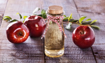 Cheveux : 10 raisons d’utiliser le vinaigre de cidre sur ses cheveux