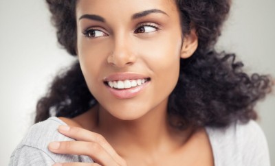 3 recettes de sérum capillaire activateur de pousse