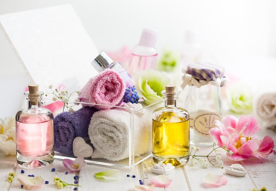 Huiles essentielles: Le secret d’une routine beauté