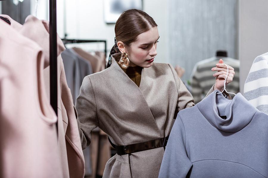 Dress code au bureau : Adopter le sur-mesure